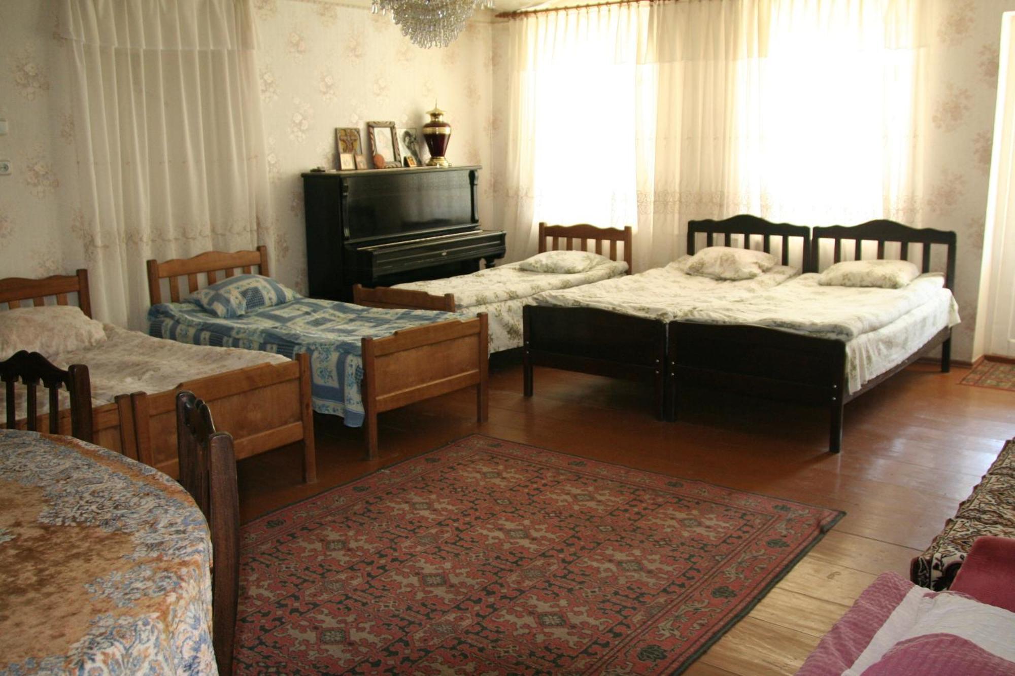 Stepantsminda Guest House Nazy מראה חיצוני תמונה